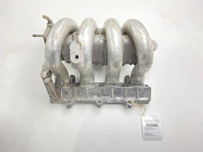 Лот: 21440537. Фото: 1. Коллектор впускной Mazda Familia... Двигатель и элементы двигателя