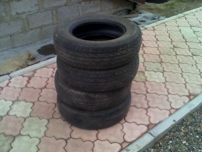 Лот: 5484557. Фото: 1. Dunlop комплект, лето R14. Шины