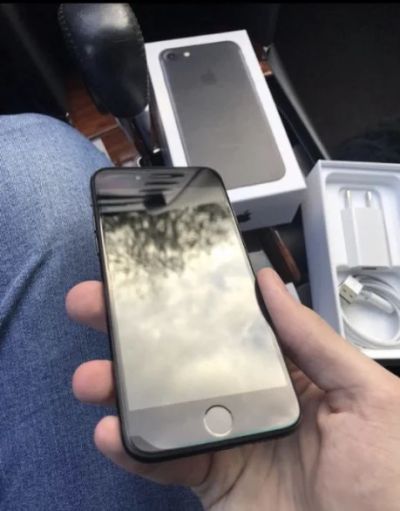 Лот: 12537758. Фото: 1. iPhone 7. Смартфоны