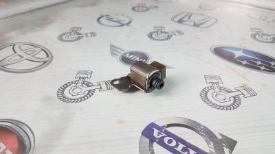 Лот: 23585506. Фото: 1. Соленоид АКПП Subaru Traviq Z22SE... Трансмиссия