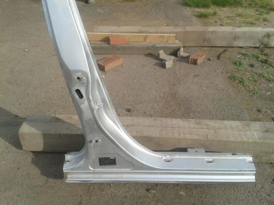 Лот: 6722815. Фото: 1. Стойка центральная правая на Mazda... Кузов