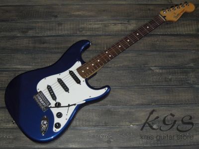 Лот: 10600310. Фото: 1. Fender Mexican Standard Stratocaster. Гитары