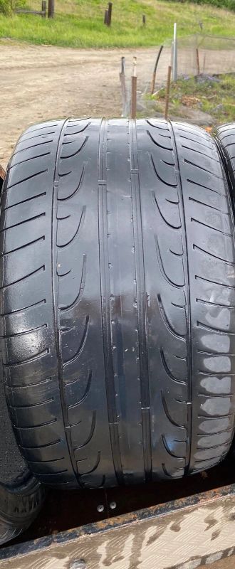 Лот: 16415310. Фото: 1. Dunlop SP Sport Maxx run flat... Шины