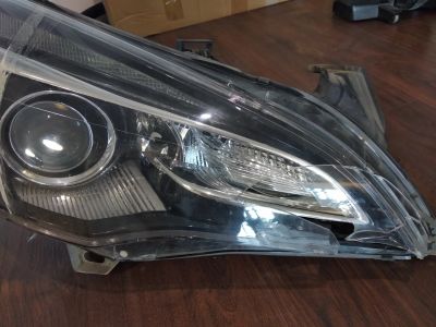 Лот: 14847985. Фото: 1. Фара правая Opel GTC битая биксенон. Оптика и освещение