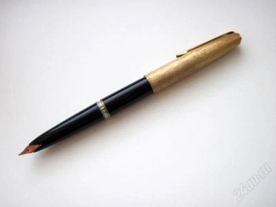 Лот: 1577423. Фото: 1. Ручка перьевая с золотым пером... Другое (коллекционирование, моделизм)