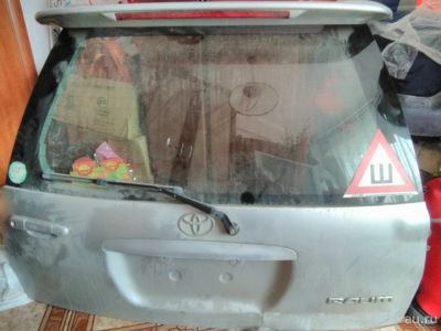 Лот: 13542301. Фото: 1. Дверь задняя Toyota Raum. Кузов