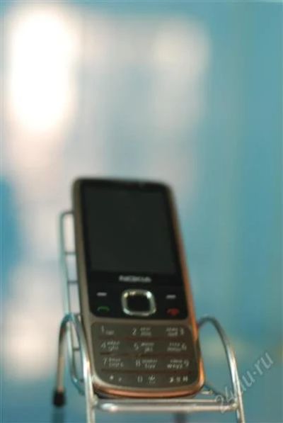 Лот: 866541. Фото: 1. Nokia 6700c бронза. Кнопочные мобильные телефоны