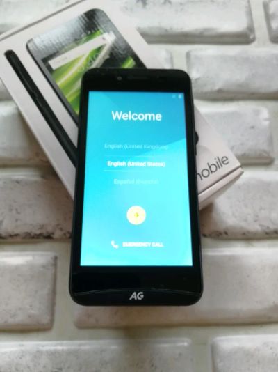 Лот: 11108622. Фото: 1. 4.5" Смартфон AGmobile AG SHINE... Смартфоны