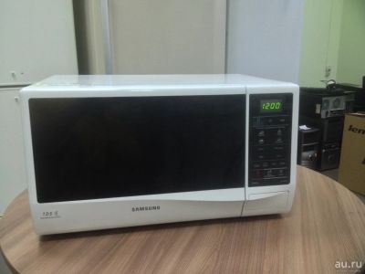 Лот: 9911640. Фото: 1. Отличная микроволновая печь Samsung... Микроволновки, мини-печи