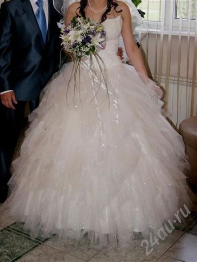 Лот: 437478. Фото: 1. Свадебное платье. Другое (свадебная мода)