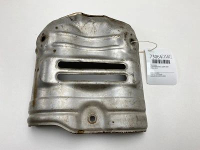 Лот: 21112696. Фото: 1. Термоэкран Toyota Rav4 2003 2558628010... Двигатель и элементы двигателя