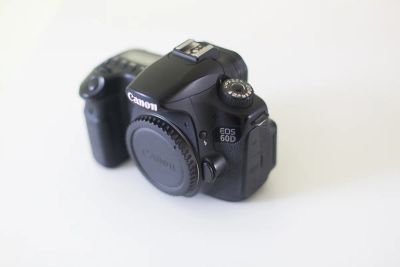 Лот: 5525189. Фото: 1. Canon EOS 60D Body. Цифровые зеркальные