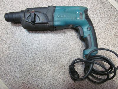 Лот: 6457152. Фото: 1. Продам перфоратор Makita HR2470... Электроинструмент