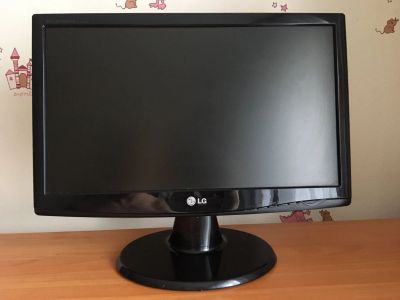 Лот: 15755434. Фото: 1. Монитор LG W19438E. ЖК-мониторы