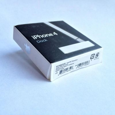 Лот: 6092602. Фото: 1. Apple iPhone 4 Dock MC596ZM/B... Зарядные устройства, блоки питания, адаптеры сетевые для смартфонов