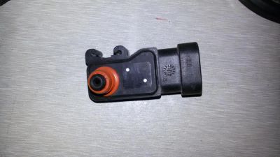 Лот: 4761104. Фото: 1. subaru traviq xm220 z22se датчик. Топливная система