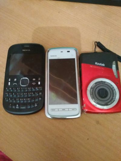 Лот: 12649939. Фото: 1. телефон Nokia 2 шт , и фотоаппарат... Смартфоны