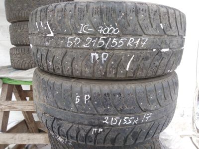 Лот: 15606157. Фото: 1. 215/55 R17 Bridgestone Ice Cruiser... Шины