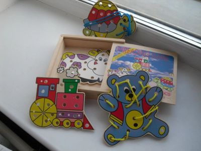 Лот: 11345579. Фото: 1. Развивающая игрушка - шнуровка... Развивающие