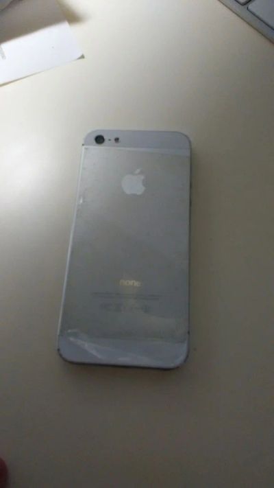 Лот: 5746302. Фото: 1. Iphone 5. Смартфоны