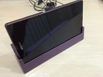 Лот: 4700968. Фото: 1. Sony Xperia Z 16GB Purple гарантия. Смартфоны
