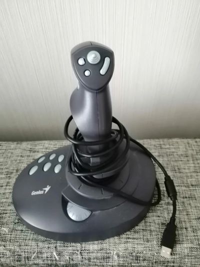 Лот: 22846256. Фото: 1. Джойстик Genius MaxFighter F-31U... Рули, джойстики