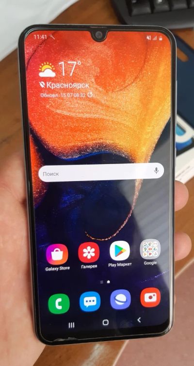Лот: 16319680. Фото: 1. Samsung Galaxy A50 2019 (белый... Смартфоны