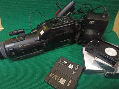 Лот: 19069161. Фото: 1. JVC Compact VHS GR 327 (1147К). Видеокамеры