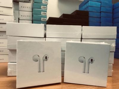 Лот: 15325680. Фото: 1. AirPods 2 White. Новые. Гарантия. Красноярск