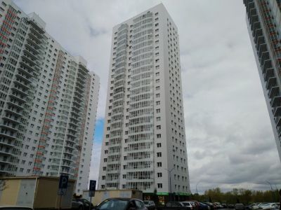 Лот: 13788266. Фото: 1. Сдам 2-ком квартиру в микрорайоне... Квартиры, студии