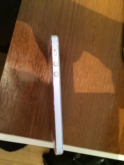 Лот: 3332297. Фото: 1. iPhone 5, белый 16gb. Смартфоны