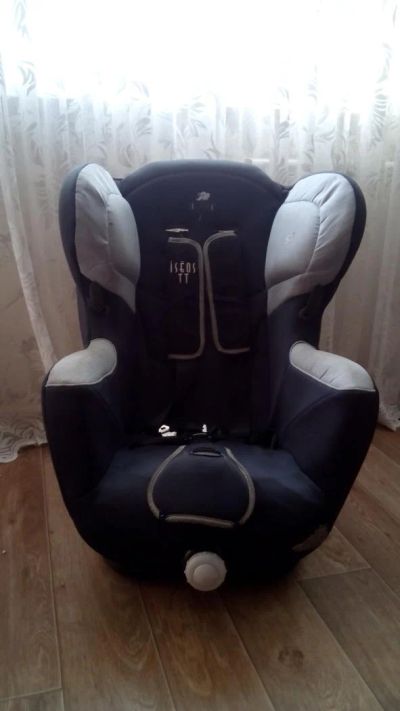 Лот: 8372847. Фото: 1. Автокресло Bebe Confort Iseos... Детские автокресла