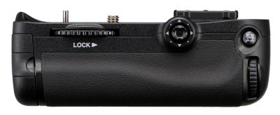 Лот: 3138386. Фото: 1. Продам Батарейный блок NIKON MB-D10... Батарейные блоки, ручки