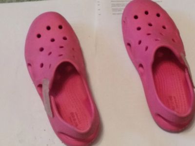 Лот: 16473208. Фото: 1. Crocs розовые р 34. Сандалии
