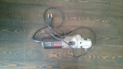 Лот: 6583067. Фото: 1. Болгарка ушм 115/900 на запчасти... Электроинструмент