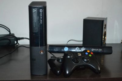 Лот: 9799846. Фото: 1. Xbox 360 E 250Gb + kinect. Игровые приставки, консоли