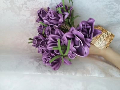 Лот: 5369514. Фото: 1. искусственные фиолетовые розы... Другое (цветы, букеты)