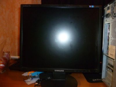 Лот: 3677013. Фото: 1. Системник + Монитор. Компьютеры в сборе