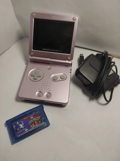 Лот: 19041895. Фото: 1. Продам Nintendo Game Boy Advance... Другое (смартфоны, связь, навигация)