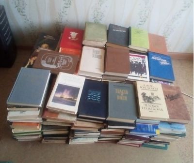 Лот: 20821633. Фото: 1. Книги одним лотом. Около 200 книг... Художественная