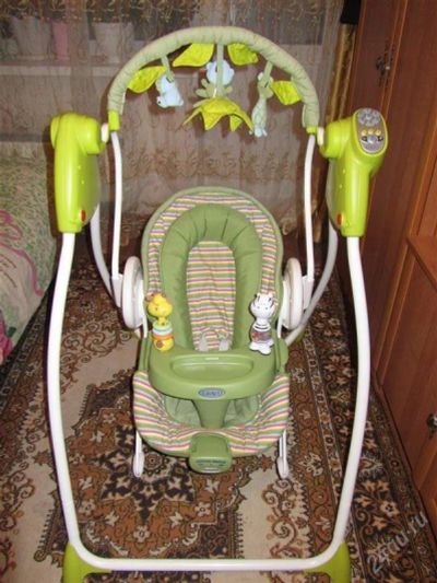 Лот: 2274413. Фото: 1. Продам электрокачелю GRACO SWING... Ходунки, прыгунки, качели