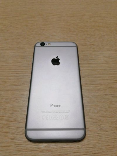 Лот: 10949420. Фото: 1. IPhone 6 64Gb gray. Смартфоны