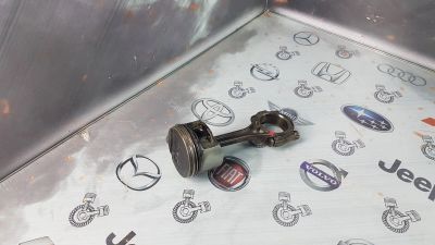 Лот: 23585656. Фото: 1. Поршень с шатуном Hyundai Tiburon... Двигатель и элементы двигателя