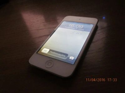 Лот: 7301170. Фото: 1. Apple Ipod touch 4 (обмен). Плееры