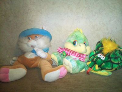 Лот: 8872381. Фото: 1. мягкие игрушки(внутри конфеты... Букеты из конфет, игрушек