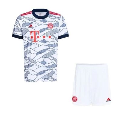 Лот: 18895492. Фото: 1. Футбольная форма Adidas FC Bayern... Форма
