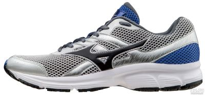 Лот: 13297175. Фото: 1. Беговые кроссовки MIZUNO Spark... Кеды, кроссовки, слипоны