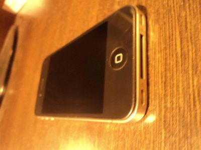 Лот: 3277133. Фото: 1. iphone 4 8GB (оригинал ) состояние... Смартфоны