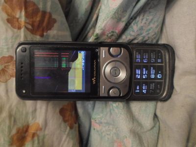 Лот: 4880460. Фото: 1. sony ericsson W760i и плеер sony. Кнопочные мобильные телефоны