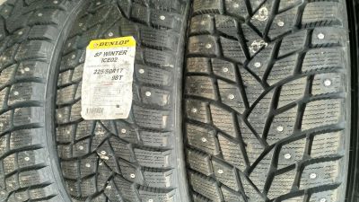 Лот: 16652677. Фото: 1. 255/50R19 Dunlop Grandtrek Ice-02... Шины